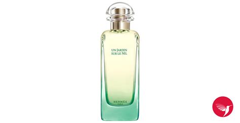 sur le nil fragrantica